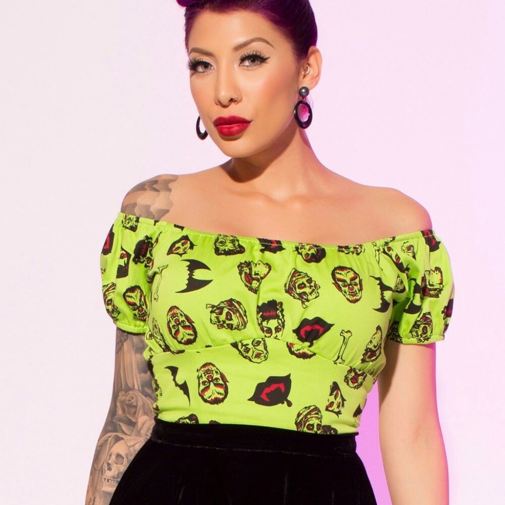 Rare -- Pinup Girl Clothing Couture Peasant Top Monster Green XS